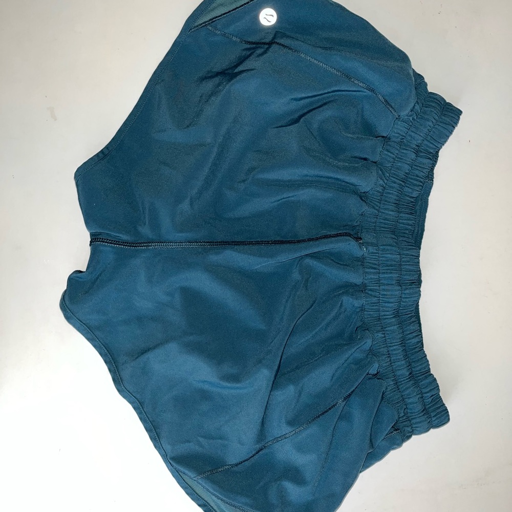 Lululemon Hotty Hot Shorts (2.5”)